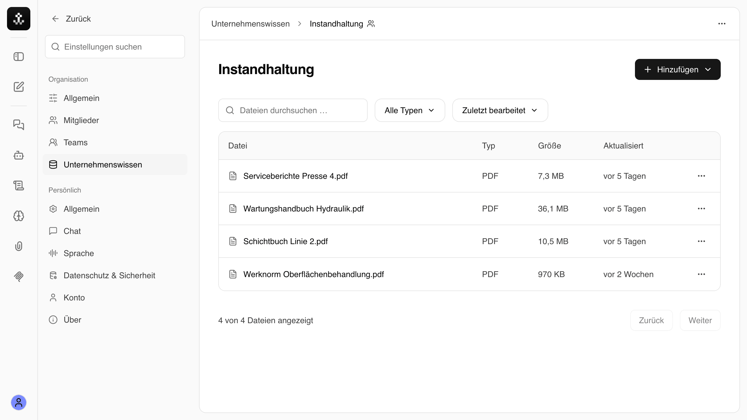 Das Unternehmenswissen in Local AI: ein Ordner Instandhaltung mit Team-Freigabe und vier Dokumenten, darunter Serviceberichte Presse 4 und Wartungshandbuch Hydraulik.